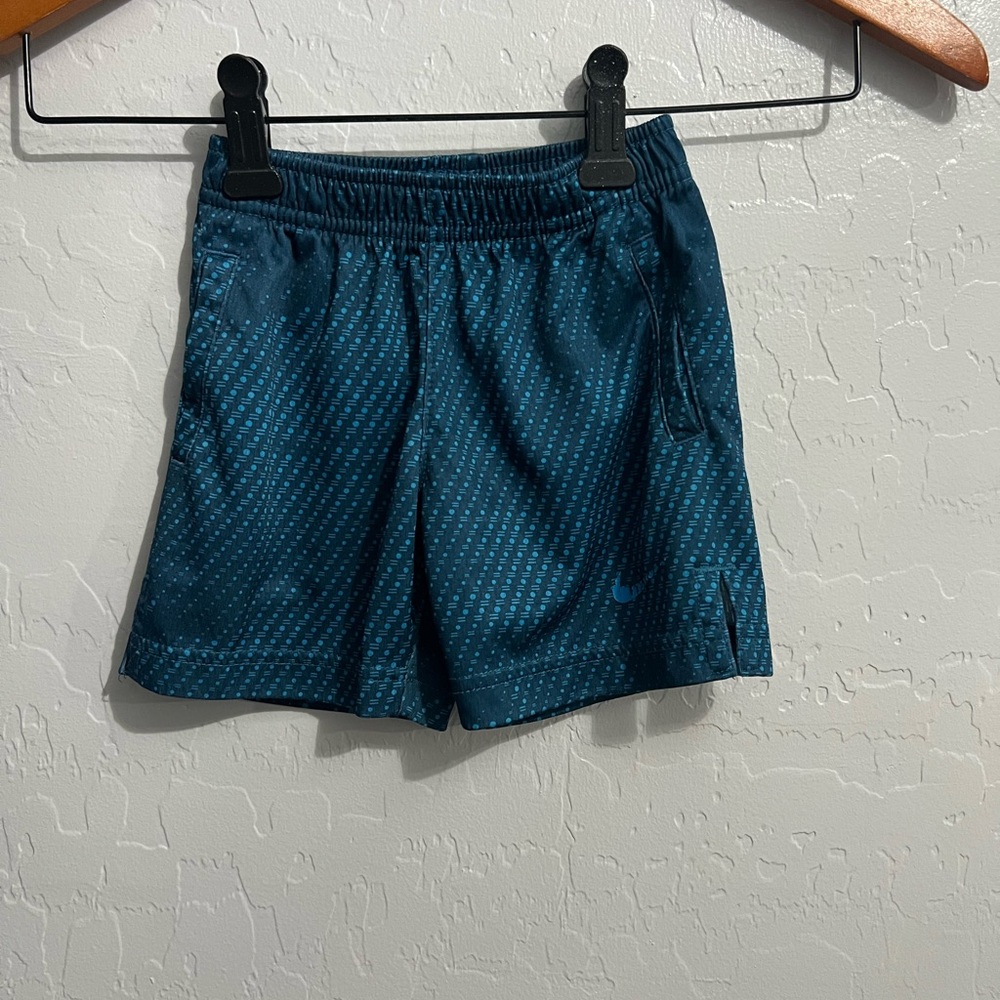 Nike boys Teal Athletic Shorts 2t